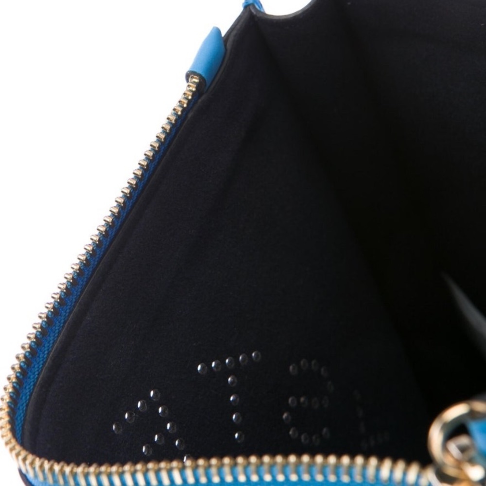 Logo Clutch. - Picture 5 of 6